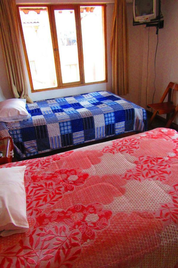 Hospedaje Kamila Bed and Breakfast Cuzco Esterno foto