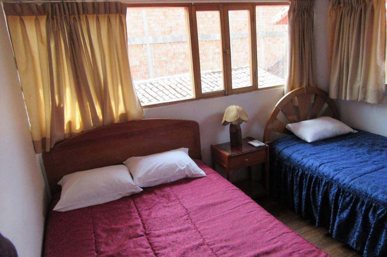 Hospedaje Kamila Bed and Breakfast Cuzco Esterno foto