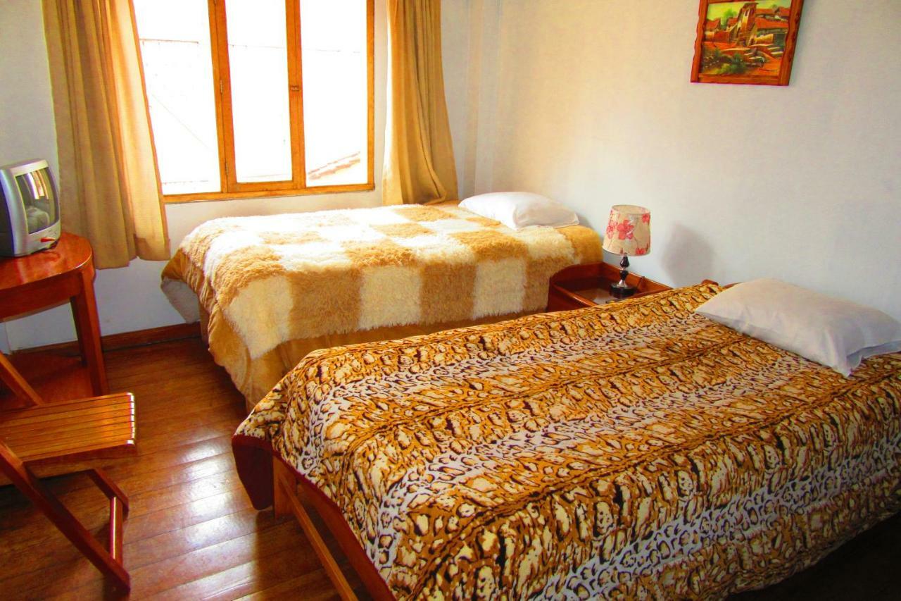 Hospedaje Kamila Bed and Breakfast Cuzco Esterno foto