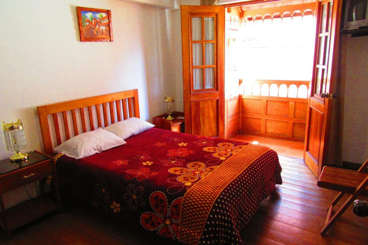 Hospedaje Kamila Bed and Breakfast Cuzco Esterno foto