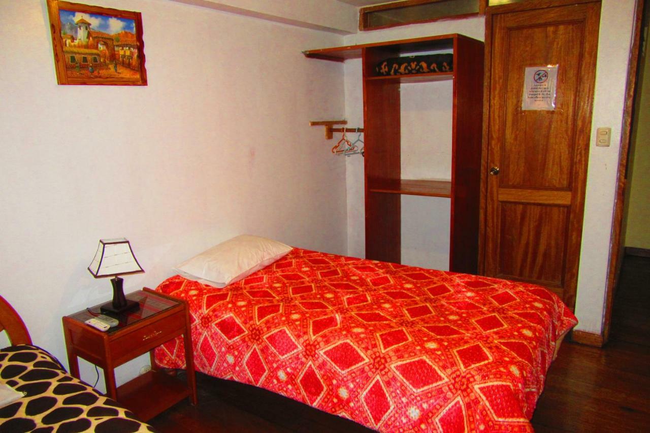 Hospedaje Kamila Bed and Breakfast Cuzco Esterno foto